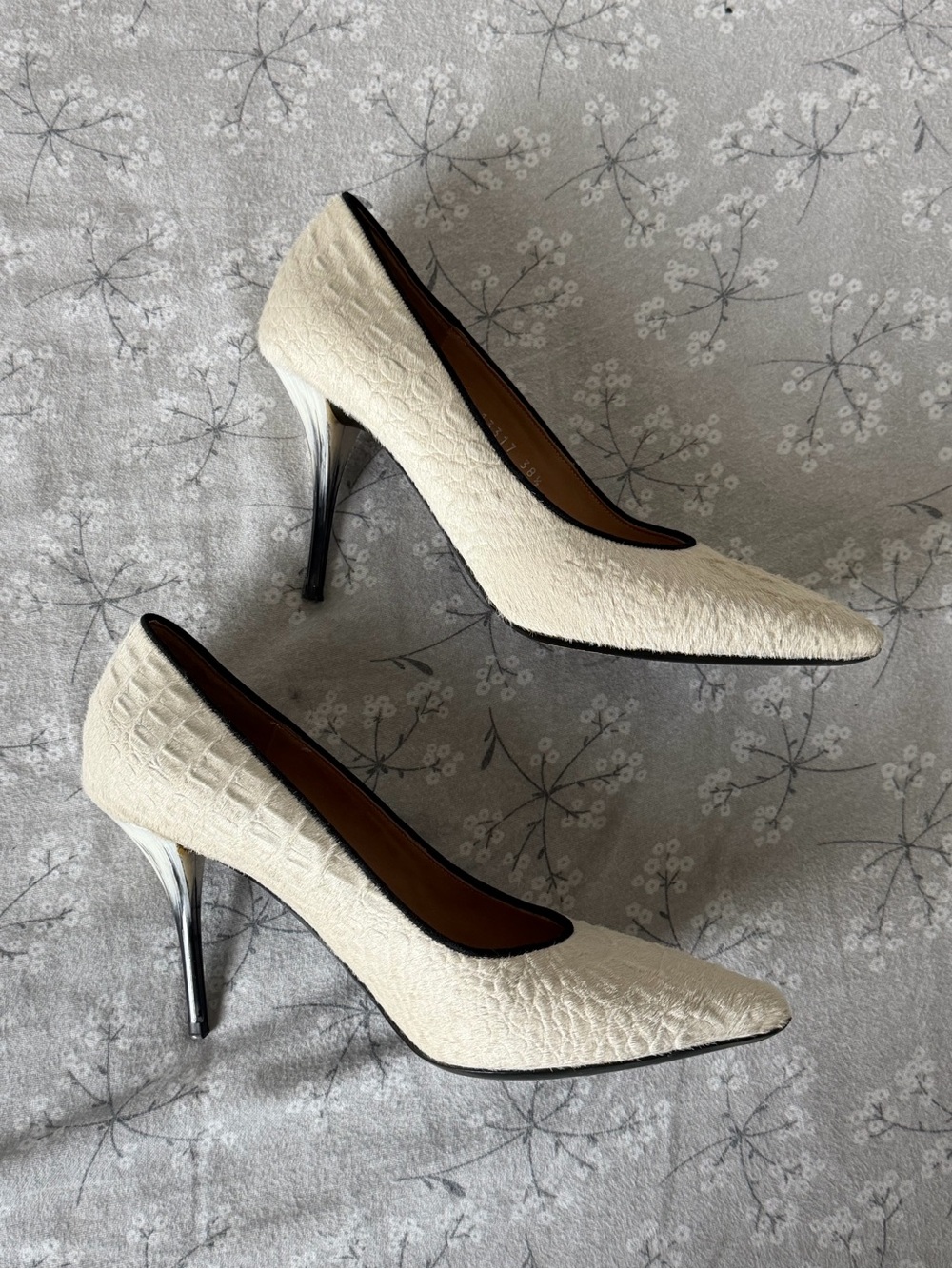 RARE VINTAGE 90s ARCHIVAL Dries Van Noten Ivory Calf Hair w/ Croc Textured Heels